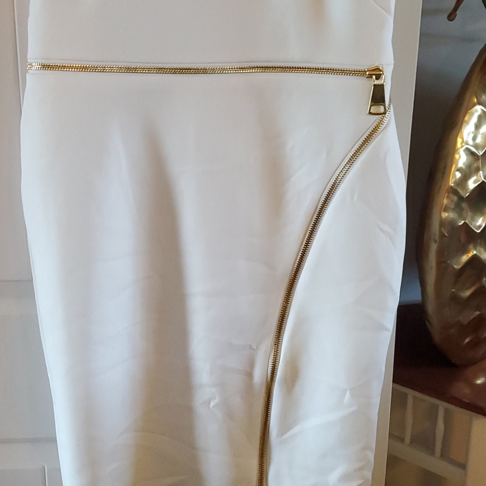 Dress - Picture 2 of 5